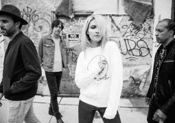 Nuevo disco y Metric en España