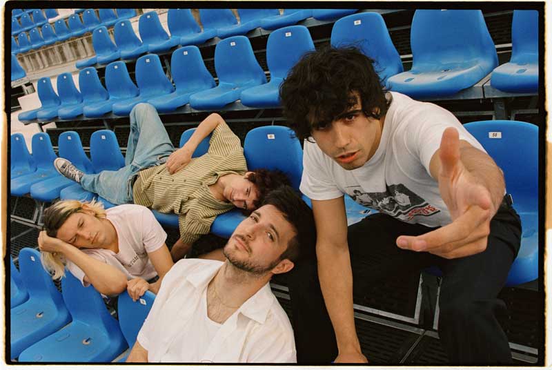 carolina durante famoso en tres calles