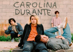 Carolina Durante La Planta Que Muere En La Esquina