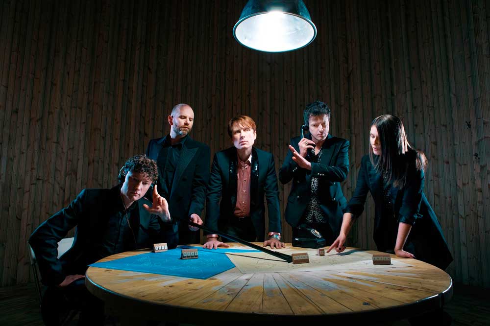 Franz Ferdinand Hits To The Head