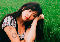 beabadoobee glue song