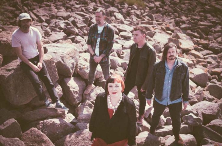 Slowdive Everything is Alive