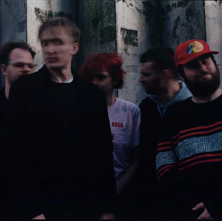 Ditz teloneros idles