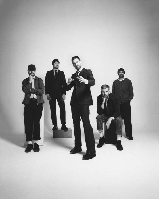 Kaiser Chiefs Burning in Flames