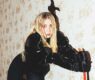 Austra Chin Up Buttercup