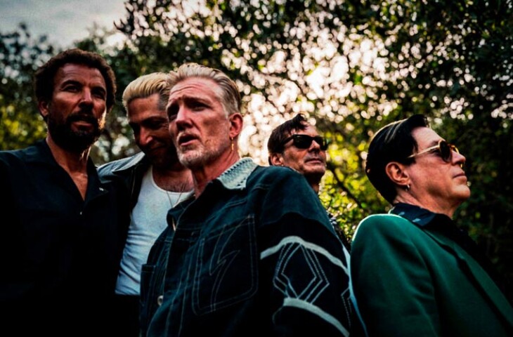 Queens of the Stone Age Easy Street