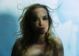 Ane Brun - "Hold Me"