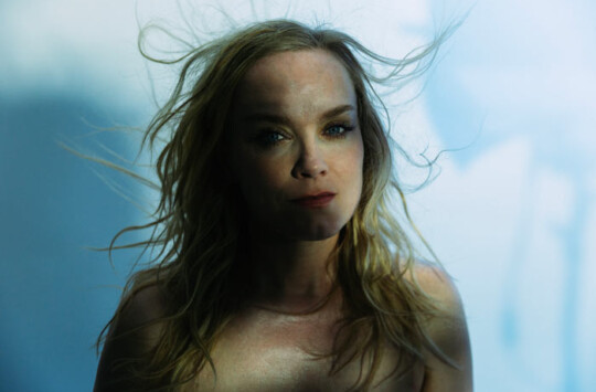 Ane Brun - "Hold Me"